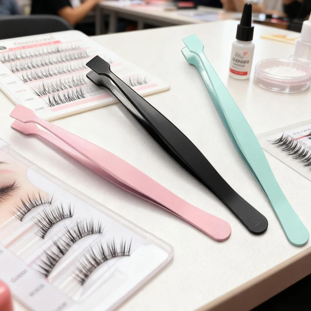 1PC Stainless Steel Eyelash Tweezers Professional False Eyelash Tweezers Flat Head for Makeup Kit Eyelash Grafting Novice Use